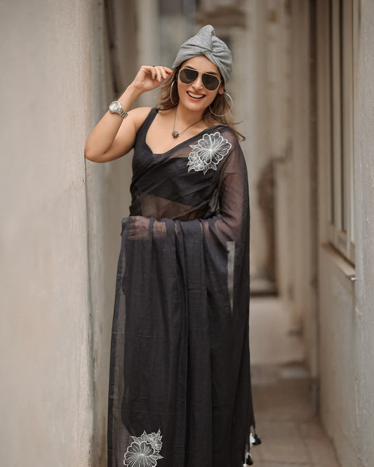 Exclusive Floral Handwoven Mulmul Cotton Saree