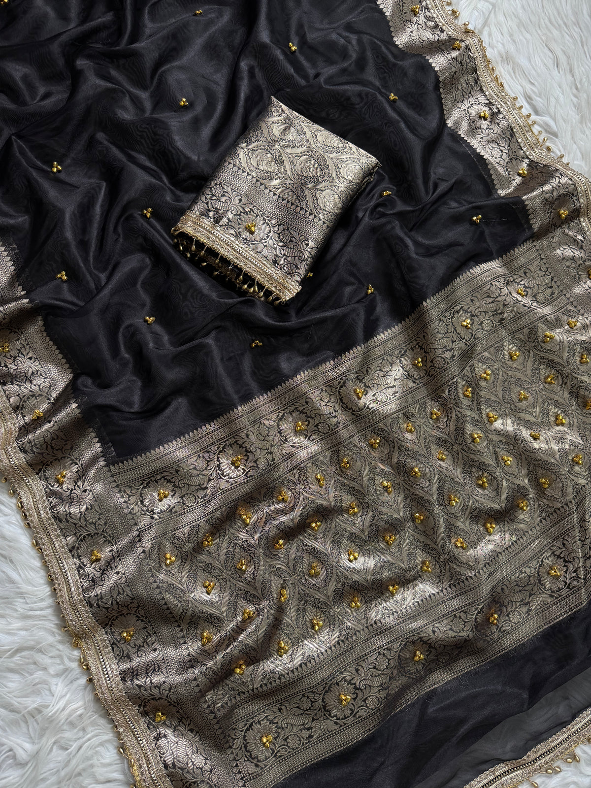 Tissue Ghungru Saree