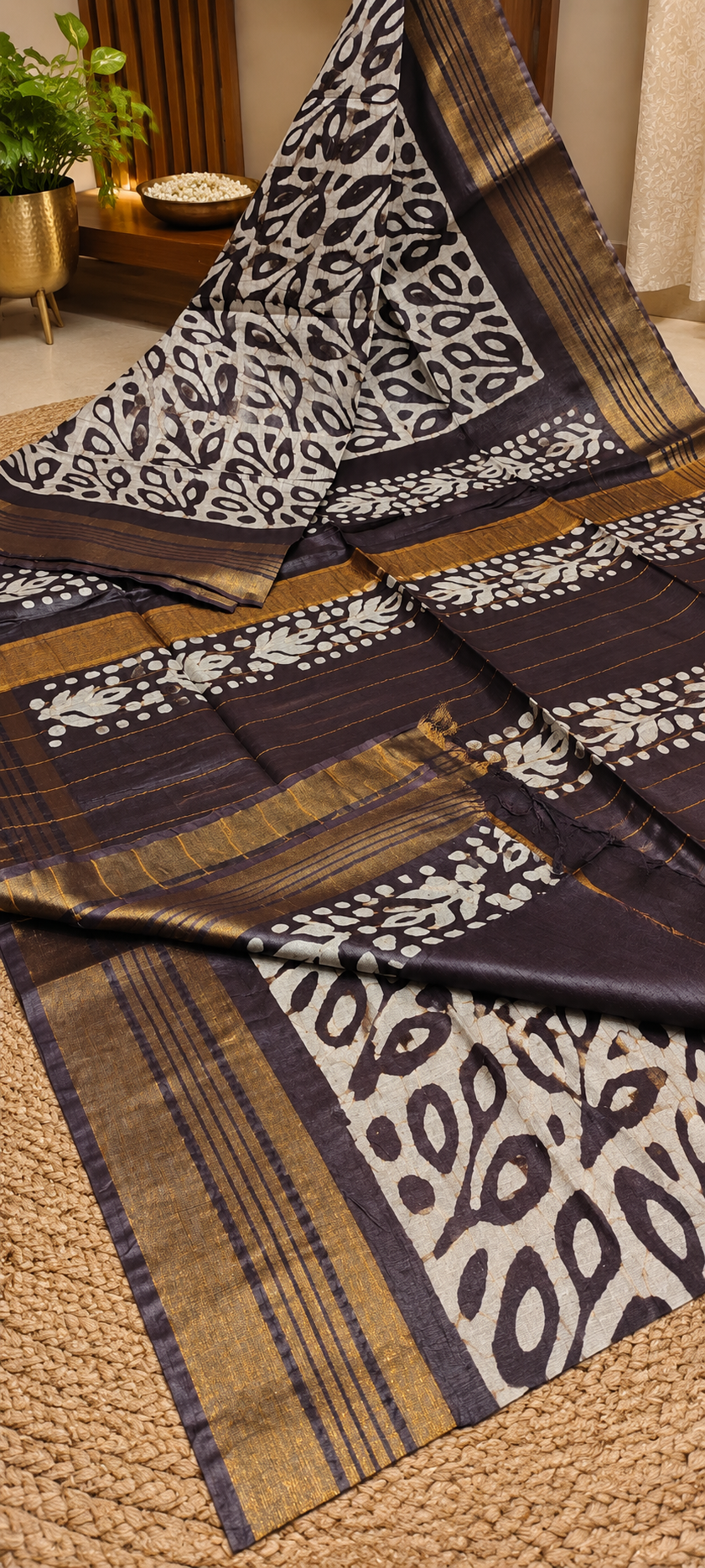 Exclusive Linen Maheshwari Saree