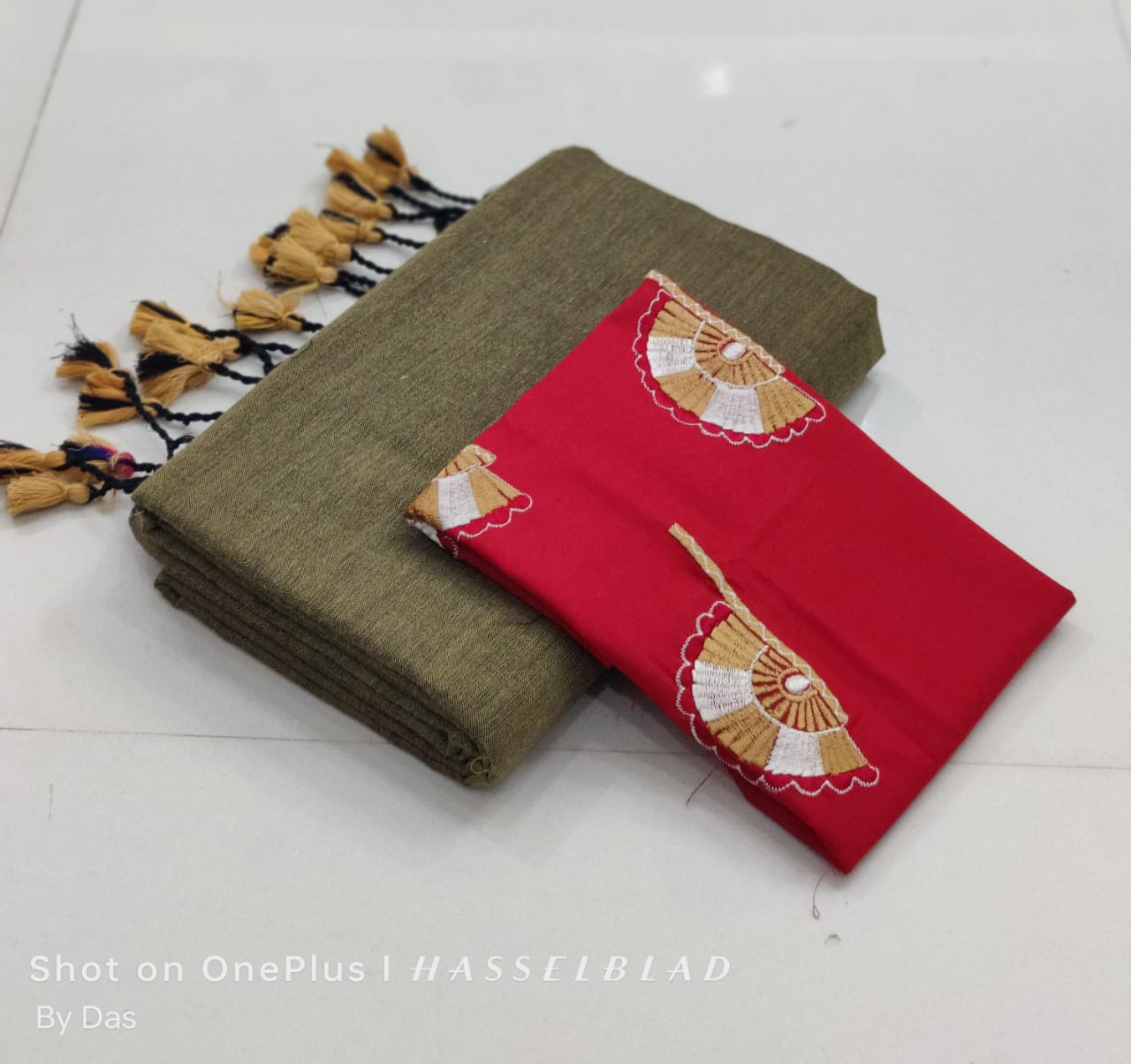 Plain cotton saree with embroidered blouse piece