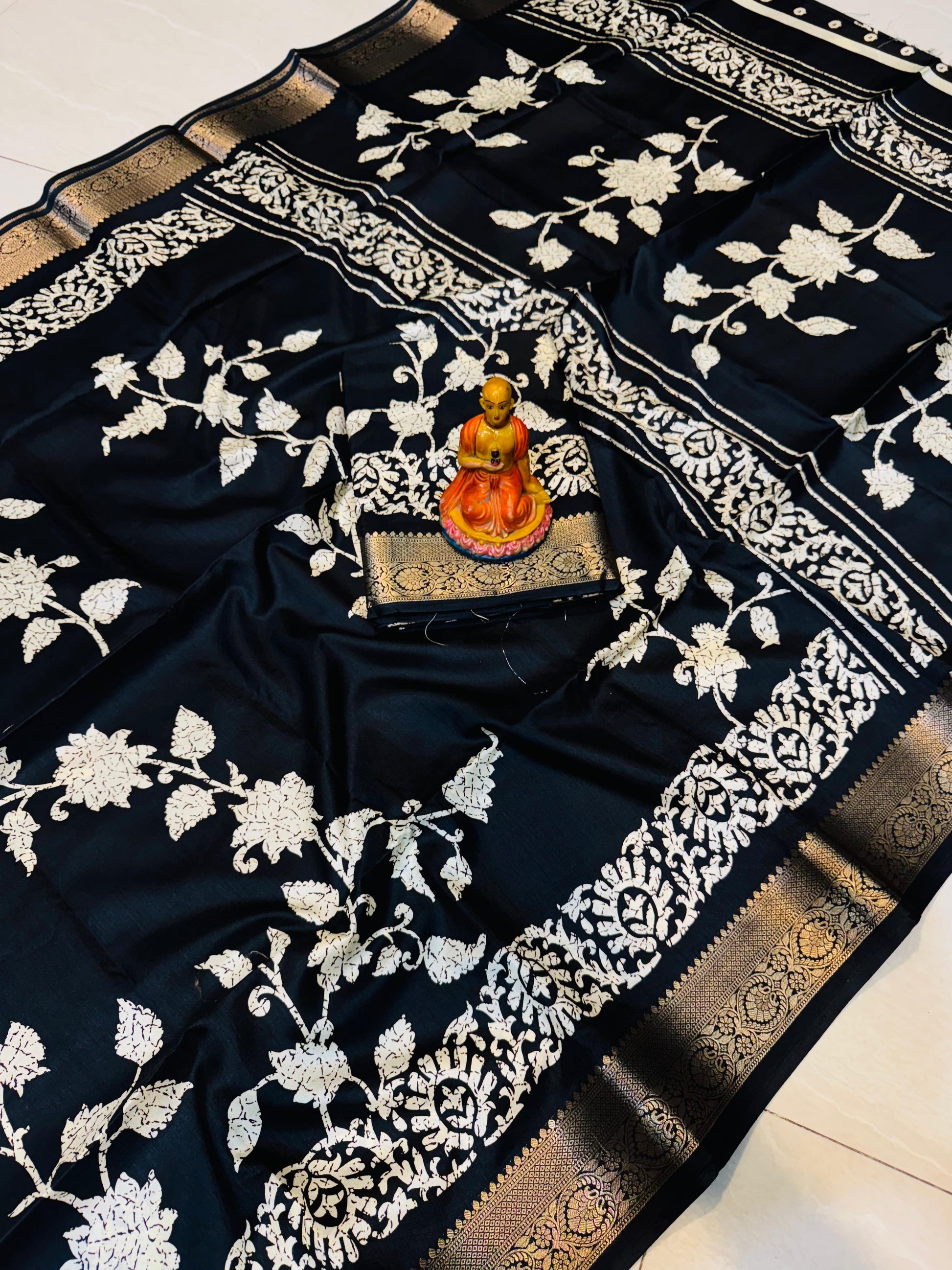 New Exclusive Super Soft Matka Silk Saree