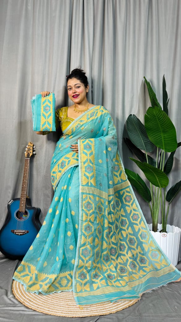 Dhakai Jamdani Saree