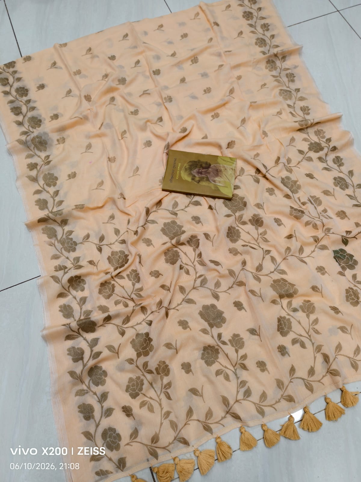 Floral Printed Mulmul Cotton Saree