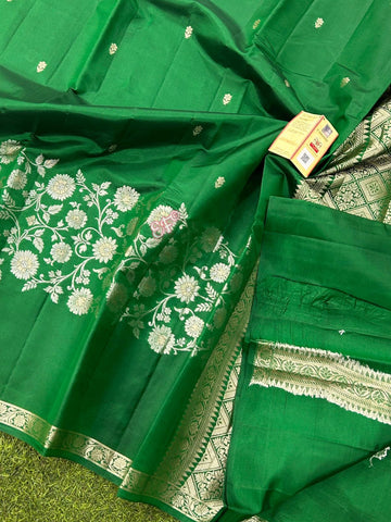 dark green