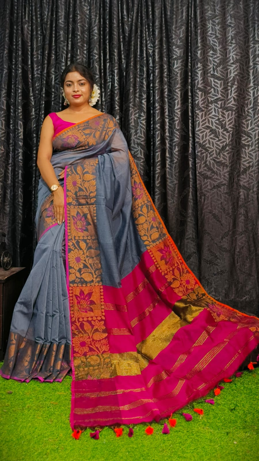 Handloom Copper Zari Meena Saree