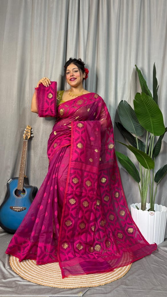Dhakai Jamdani Saree