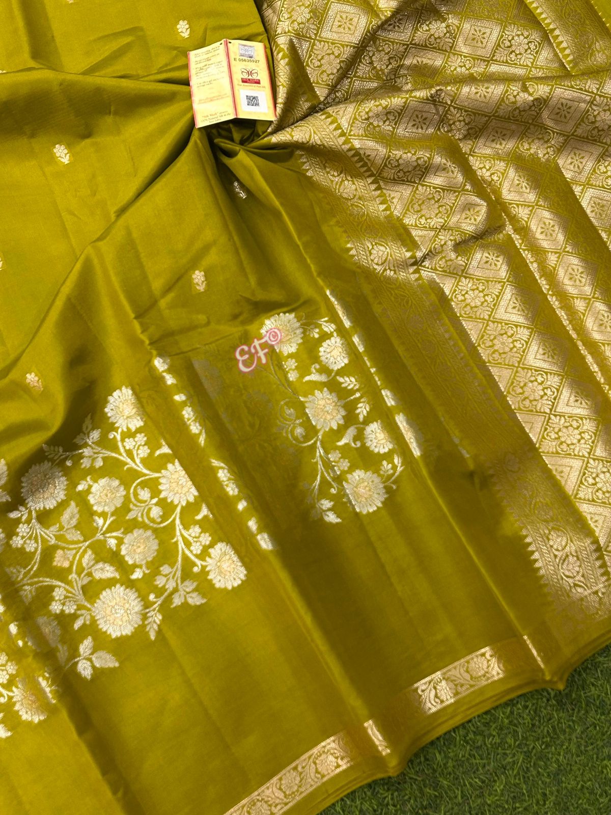 Banarasi Dupion Soft Silk Saree
