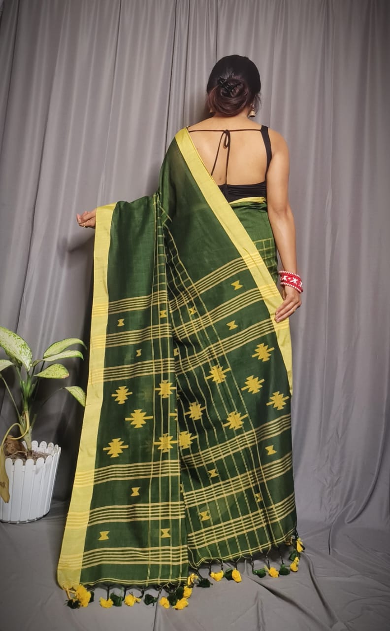 Premium Cotton Check Buti Saree