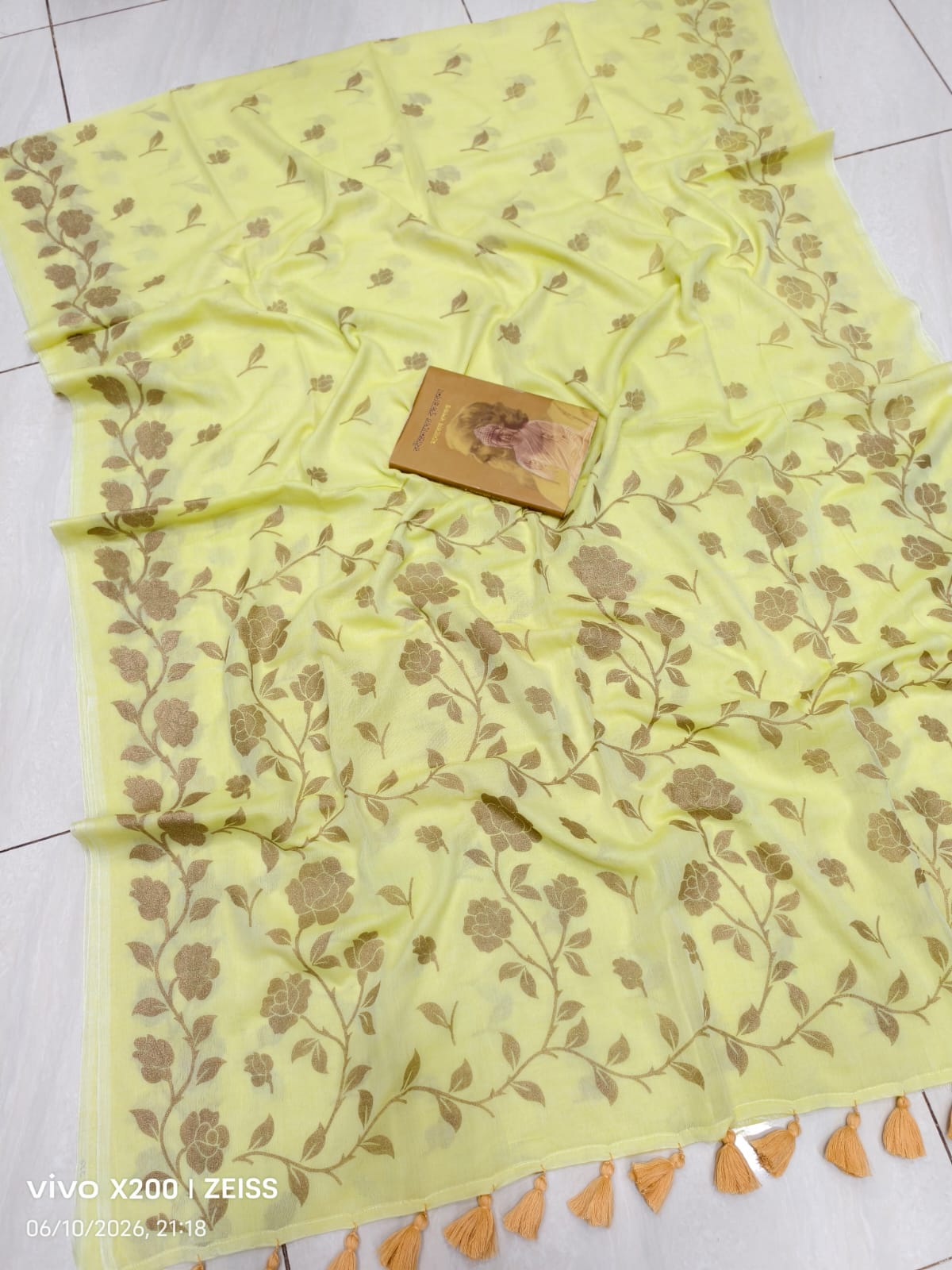 Floral Printed Mulmul Cotton Saree