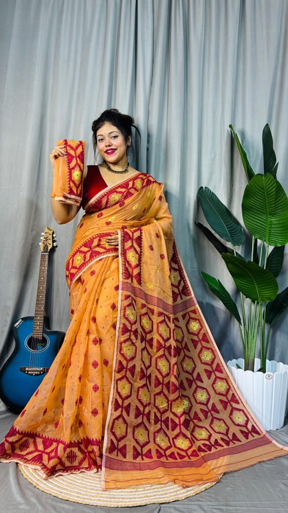 Dhakai Jamdani Saree