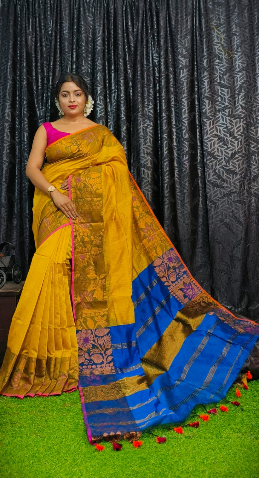Handloom Copper Zari Meena Saree