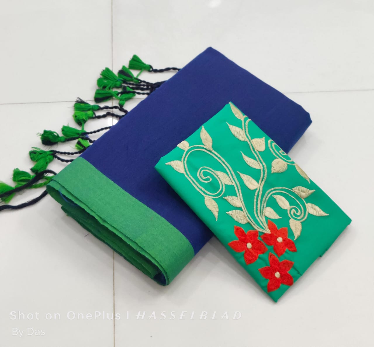 Plain cotton saree with embroidered blouse piece