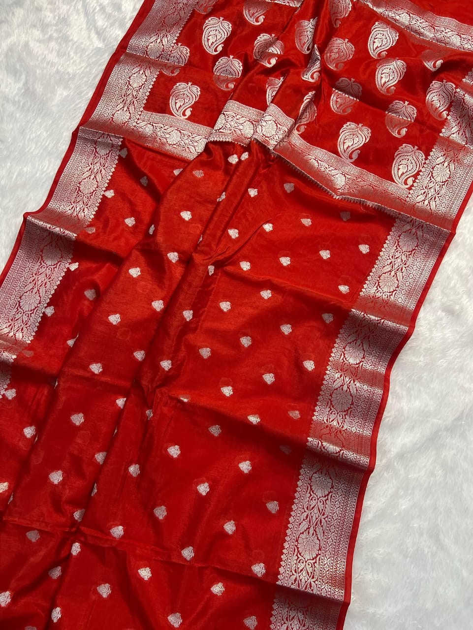 Banarasi Viscose Silk Saree