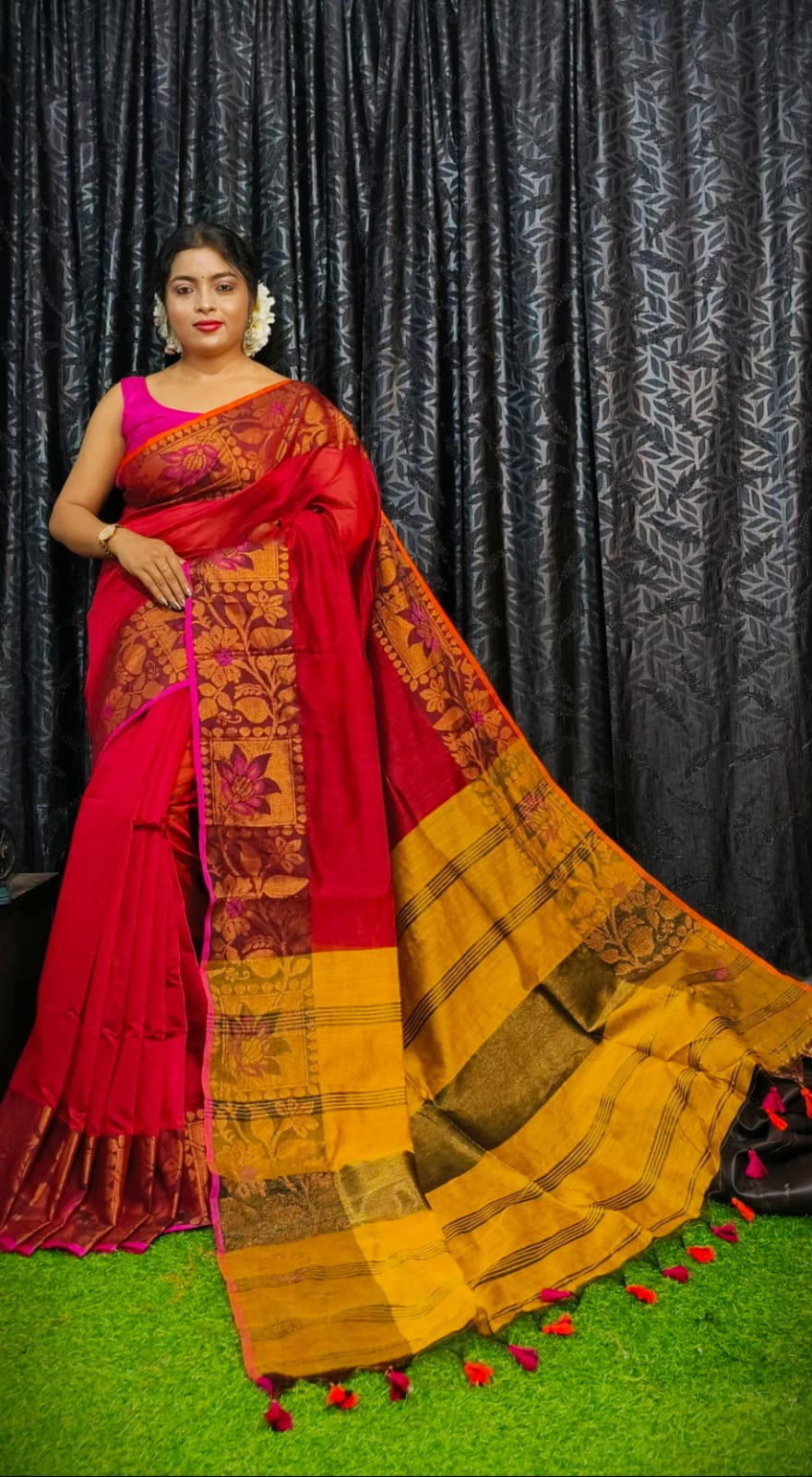 Handloom Copper Zari Meena Saree