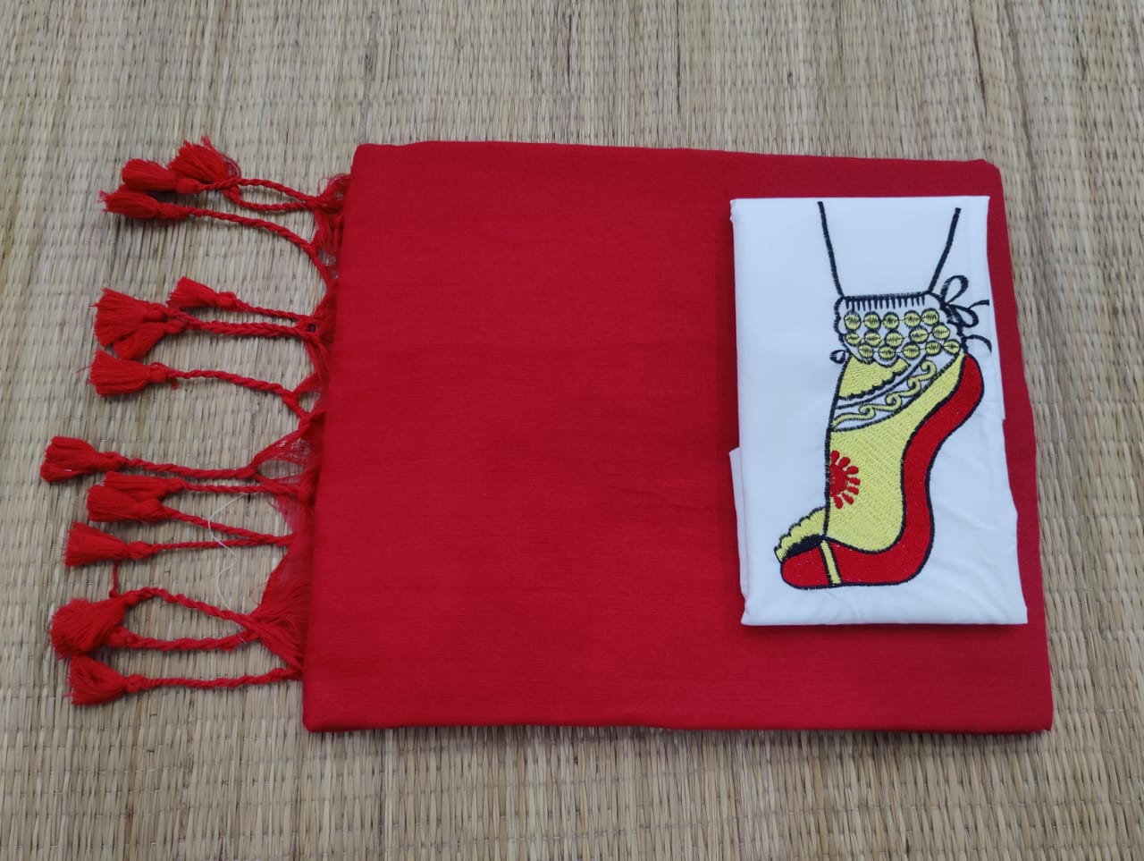 Plain cotton saree with embroidered blouse piece