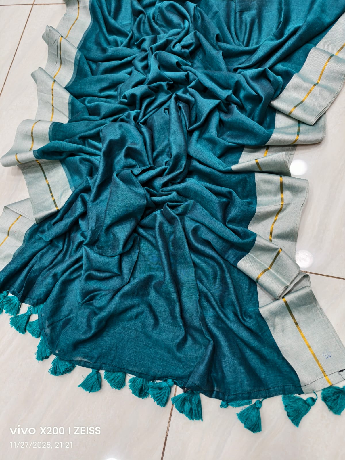 Contrast Border Mulmul Cotton Saree