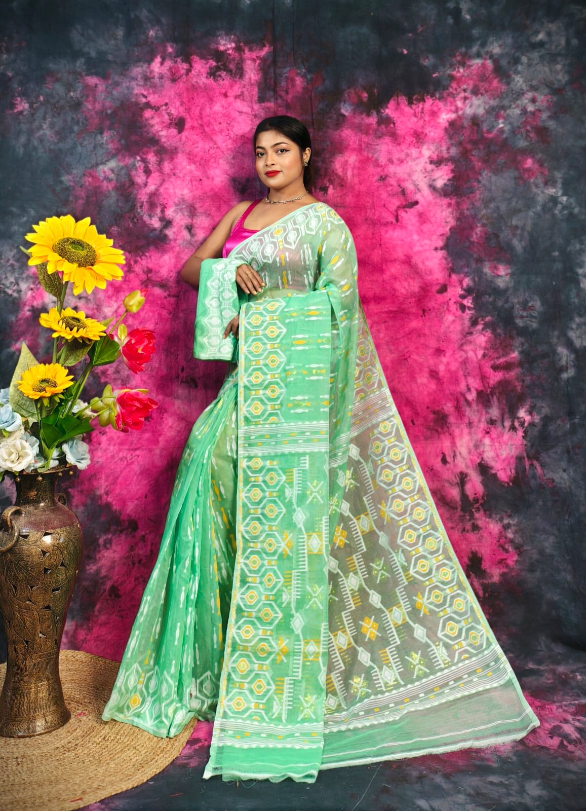 Exclusive Puja Special Jamdani Saree