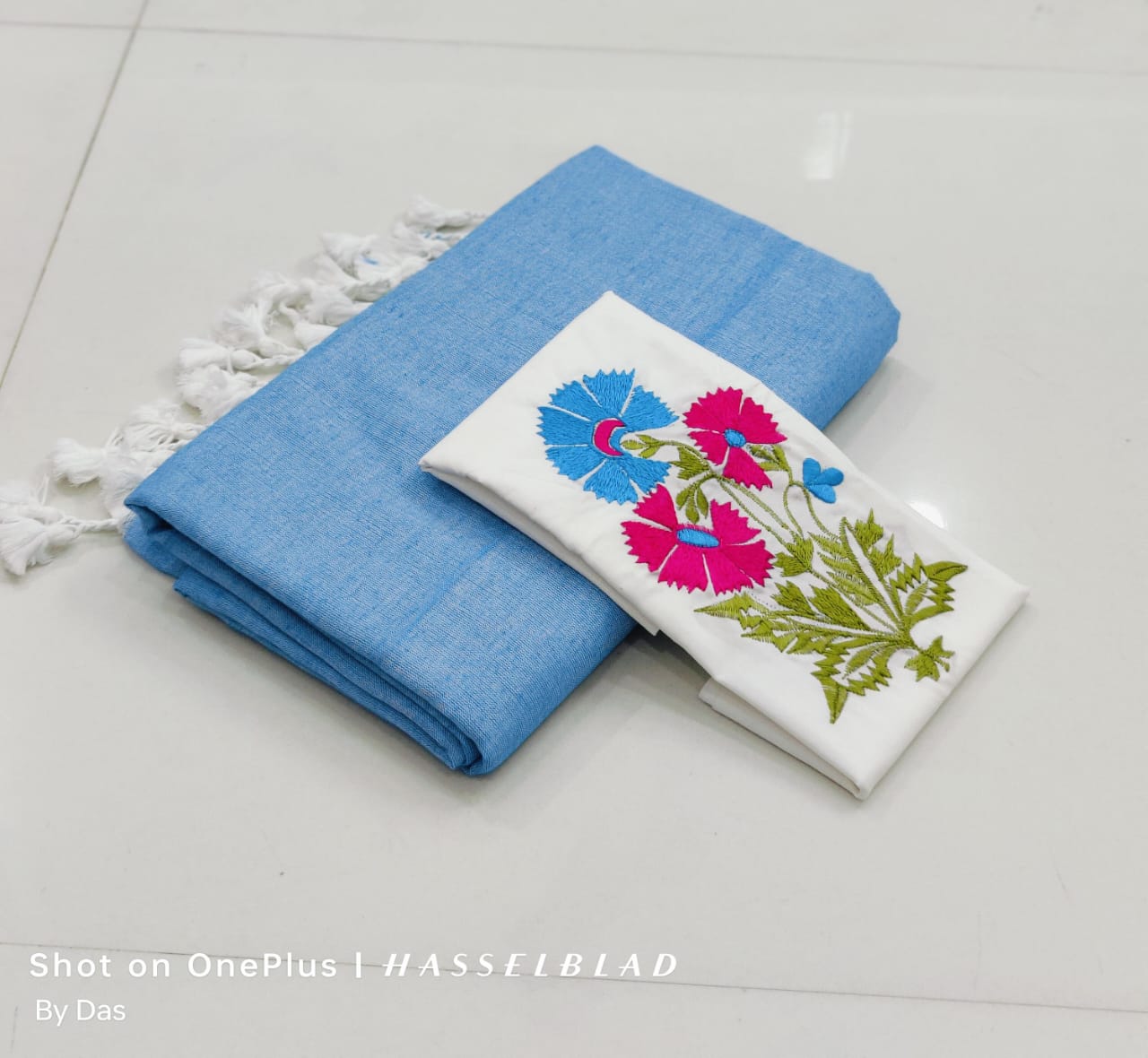 Plain cotton saree with embroidered blouse piece