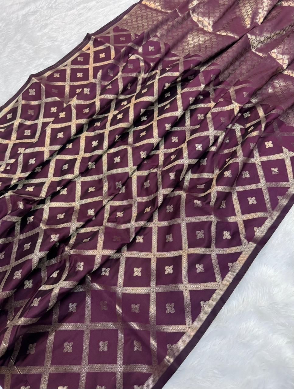Banarasi Tapeta Soft Silk Saree
