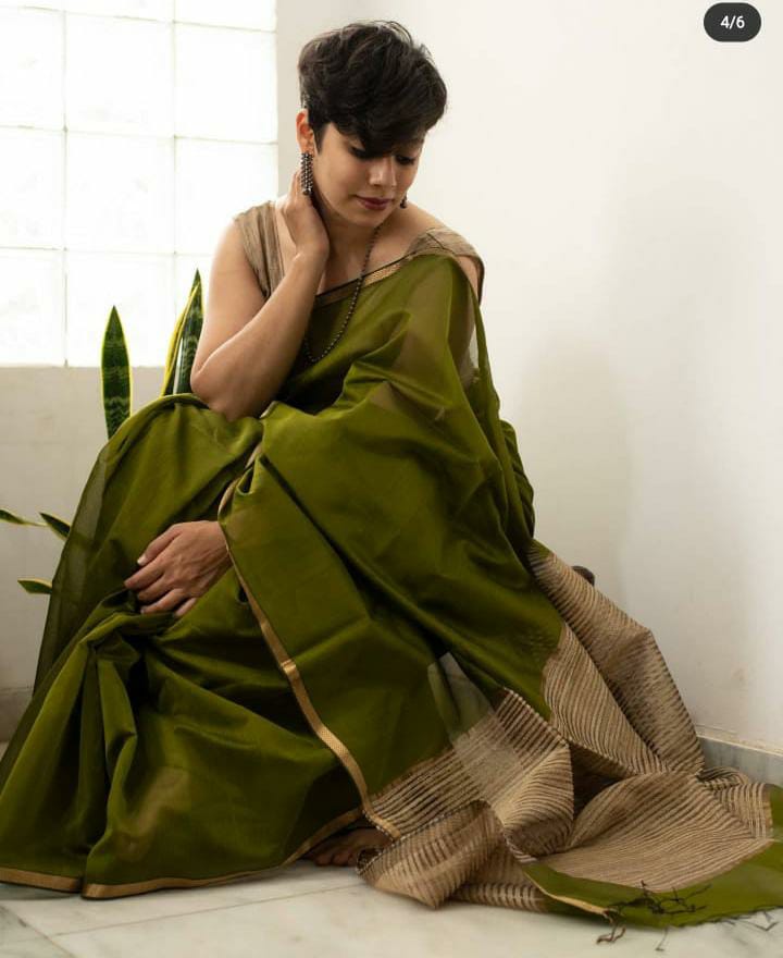 Silk Saree with Beautiful Weaving Design
