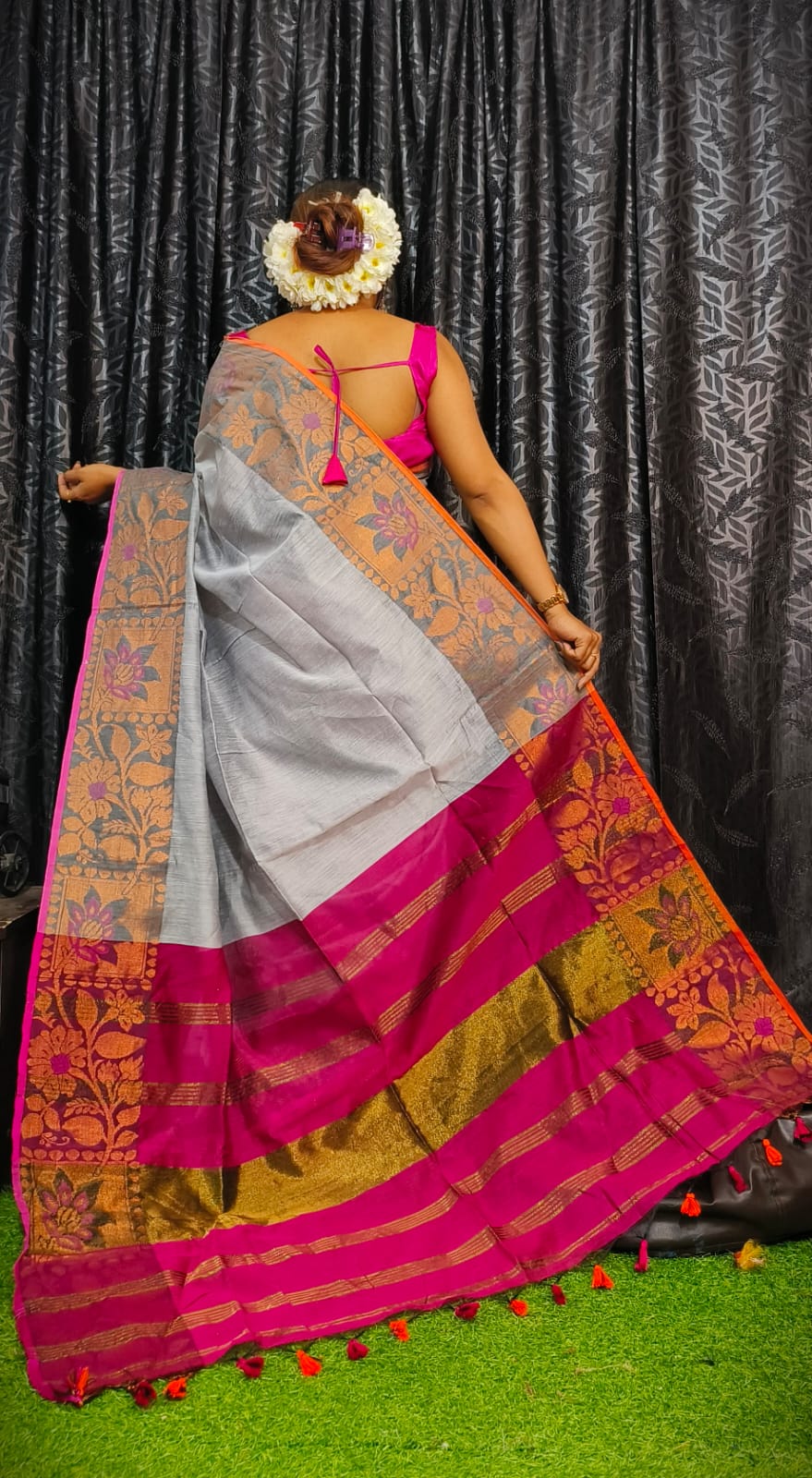 Handloom Copper Zari Meena Saree