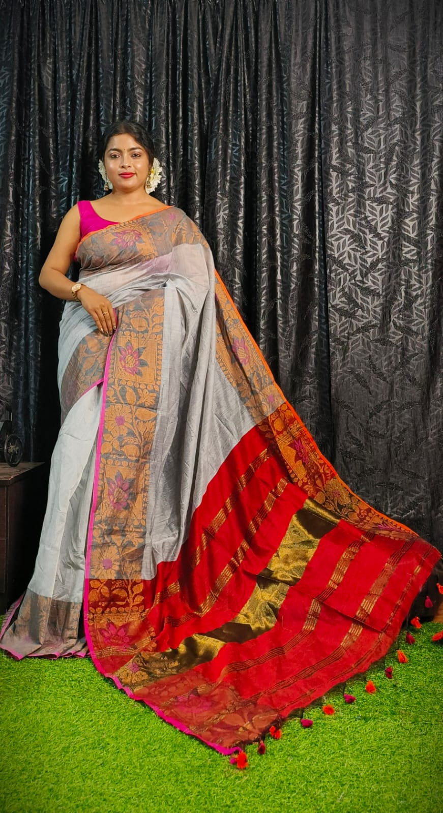 Handloom Copper Zari Meena Saree