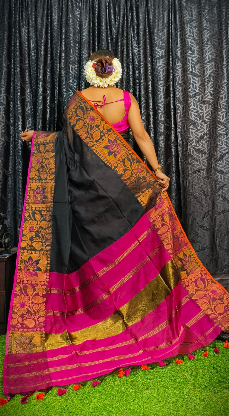 Handloom Copper Zari Meena Saree