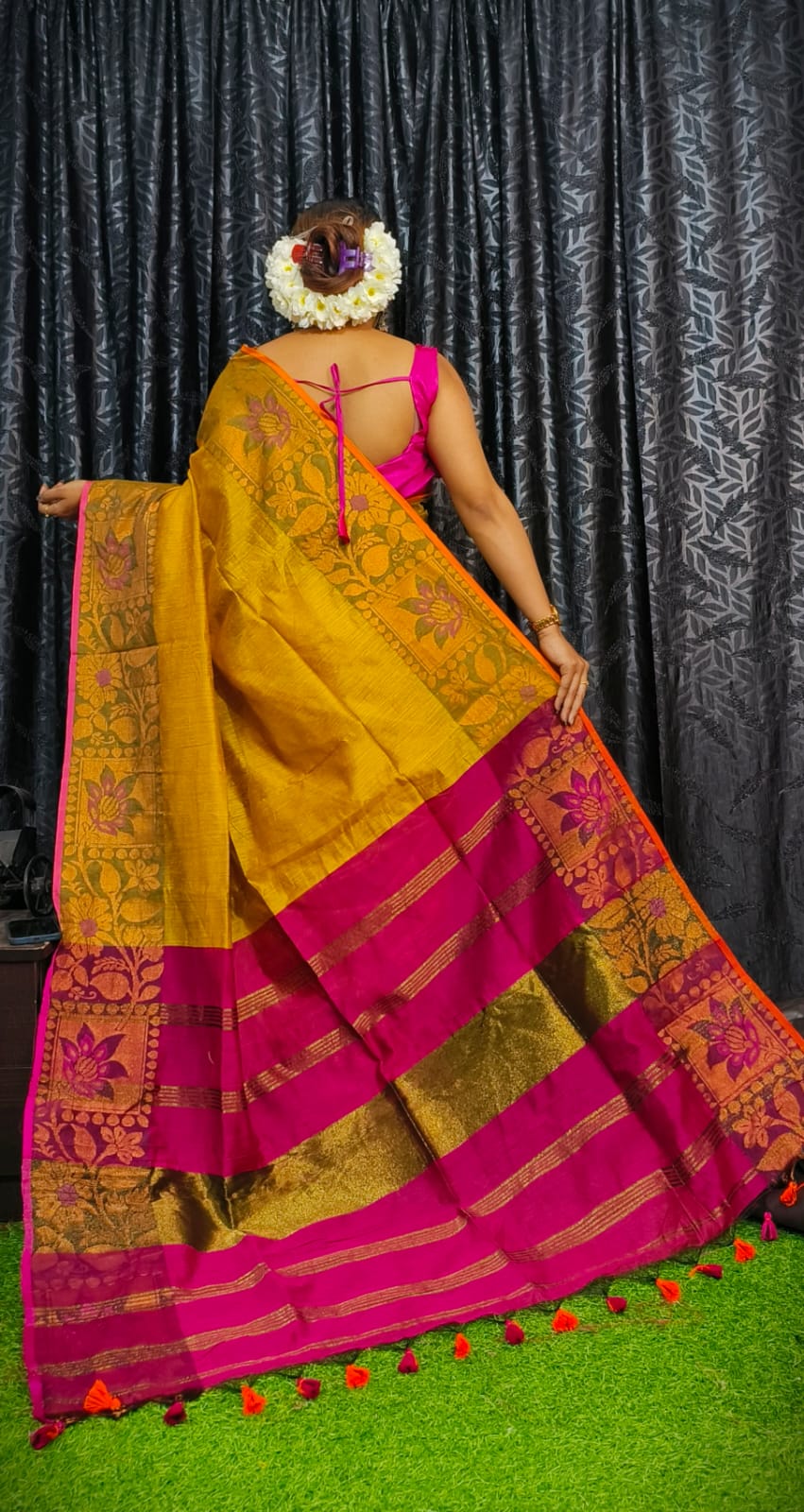 Handloom Copper Zari Meena Saree