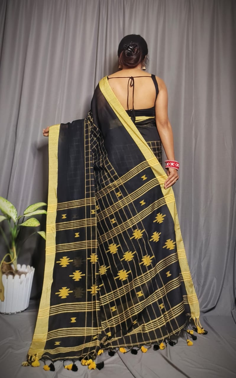 Premium Cotton Check Buti Saree