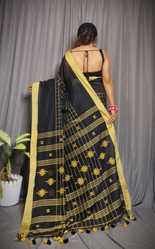 Premium Cotton Check Buti Saree