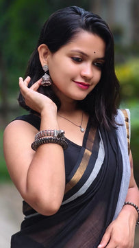 Mulmul Cotton Saree with Zari Border