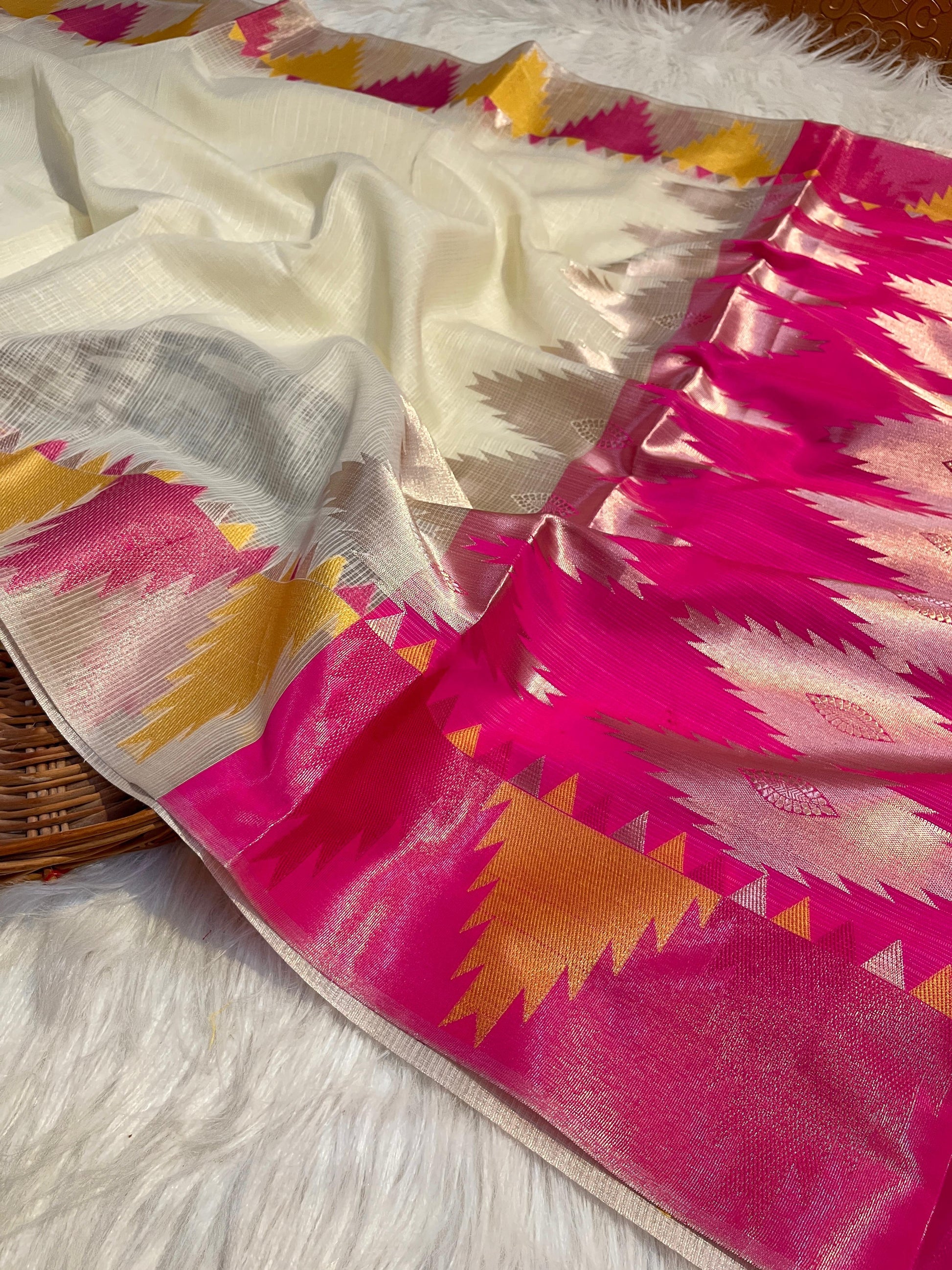 Kota Check Saree with Temple Border