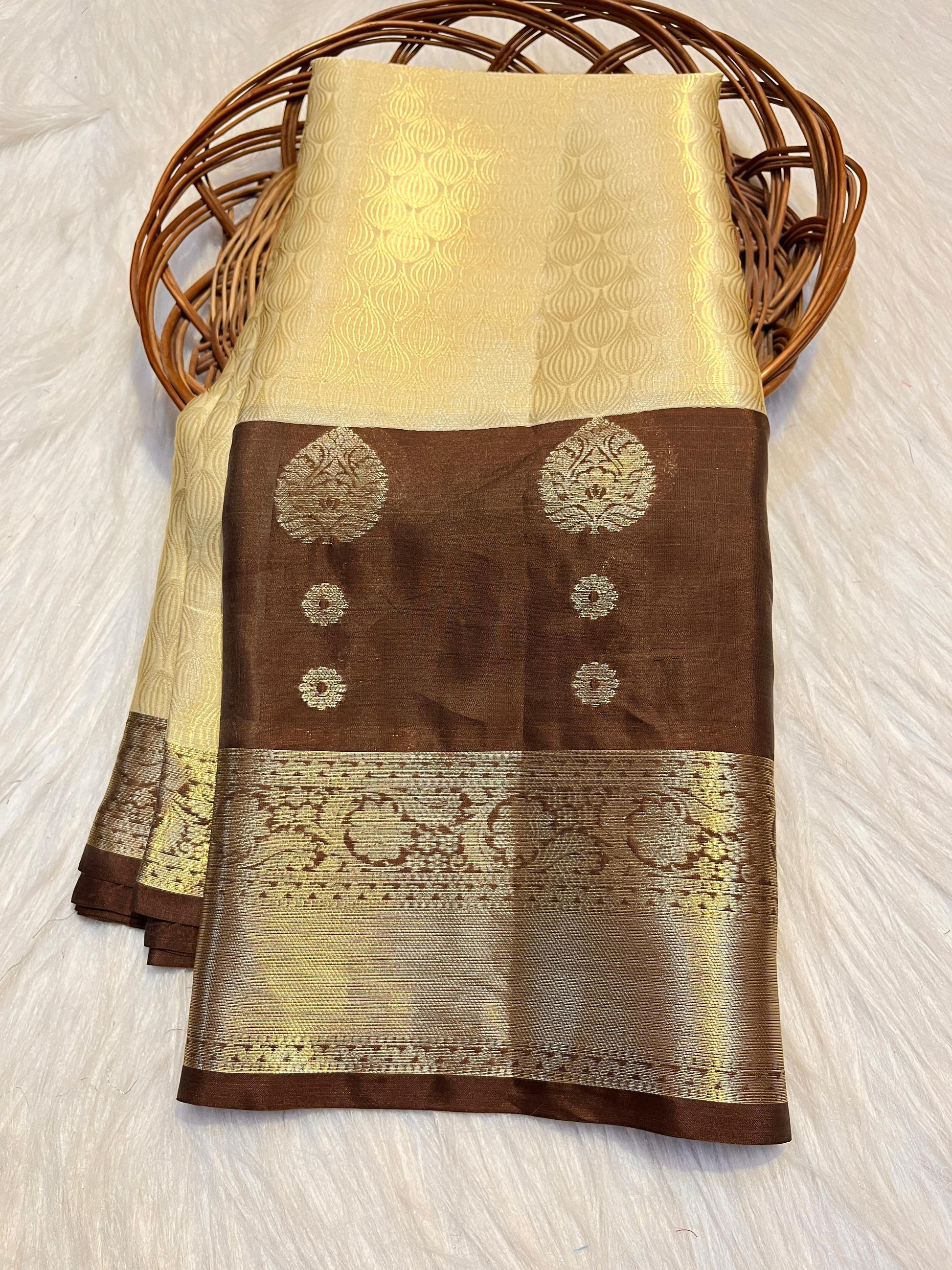 Soft Silk Tanchoi Saree