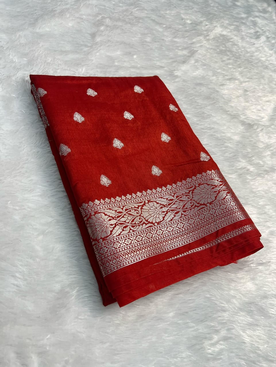 Banarasi Viscose Silk Saree