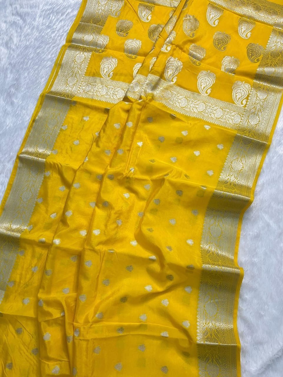 Banarasi Viscose Silk Saree